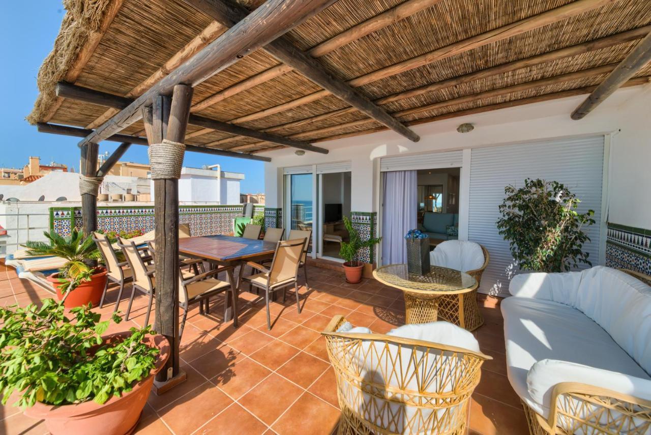 Holidays2Fuengirola Duplex With Stunning Sea View, Terraces,1St Line Beside Port Eksteriør billede