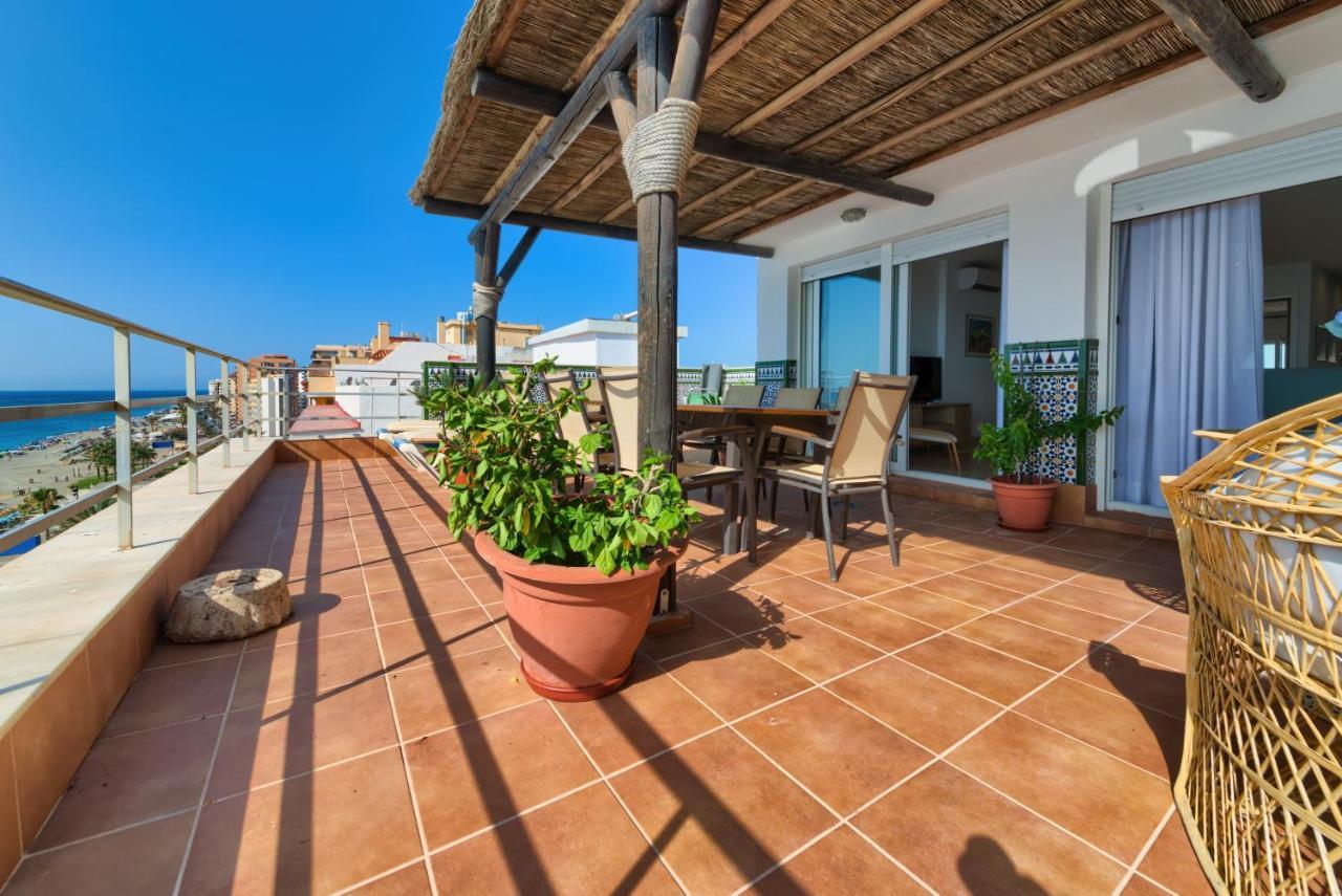 Holidays2Fuengirola Duplex With Stunning Sea View, Terraces,1St Line Beside Port Eksteriør billede